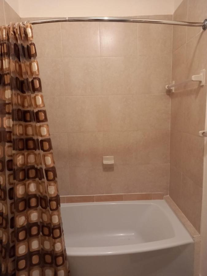 A Taste Of Paradise - Vacation Rentals Close To Us Embassy & Restaurants Nassau Ngoại thất bức ảnh